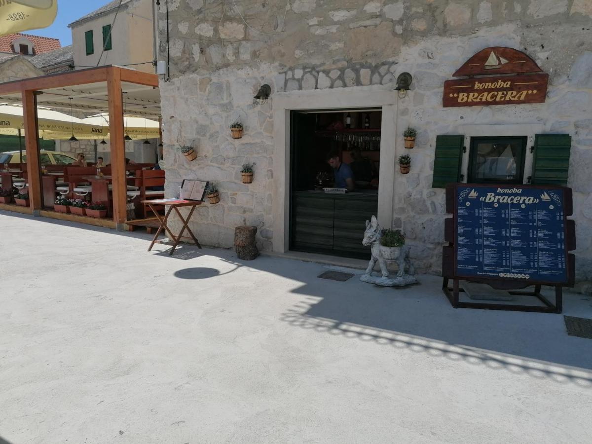 Apartman Bracera Primošten Esterno foto